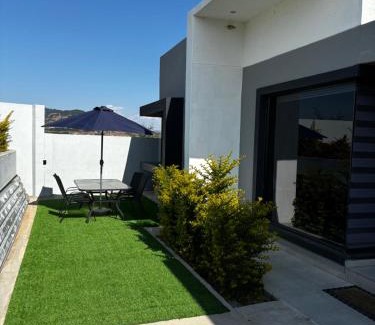 Ngwenya Apartment | iThusi