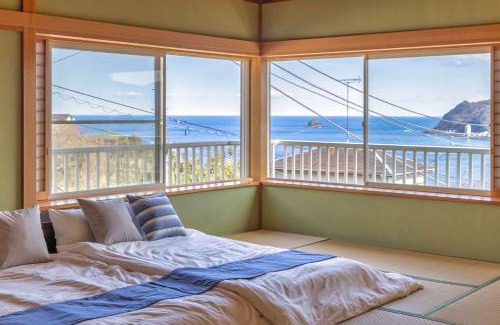 Ito House | Ito Orange Beach Villa - Ocean View & Private Onsen