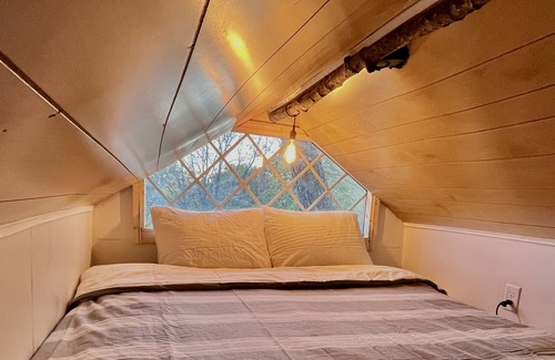 Berwick Cabin | It’s a Treehouse! With AC