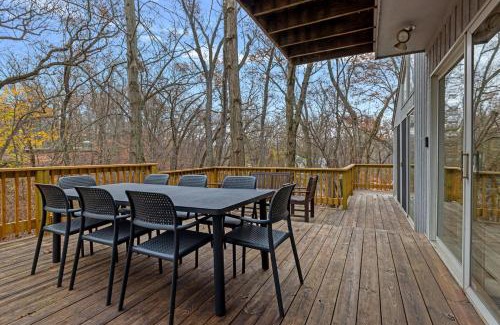 Michiana House | Its a Wonderful Life by Juniper Holiday and Home