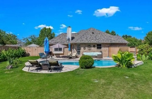 Flower Mound House | It’s no gamble. This spacious, full house is yours to rent.
