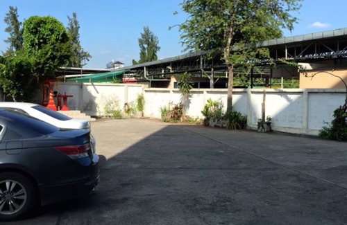 Pak Kret Hotel | Ittipol Apartment