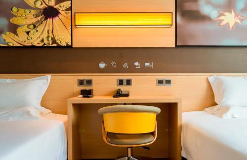 Chengdu Hotel | IU Hotel Chengdu Xipu Station