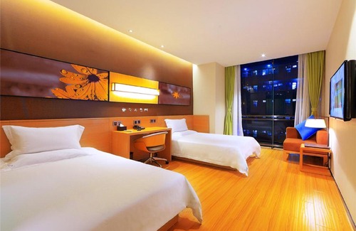 Zizhong County Hotel | IU Hotel Neijiang Zizhong Zizhou Avenue