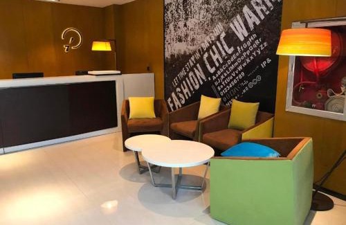 Guanshanhu District Hotel | IU Hotels·GuiYang North Railway Station Dream City