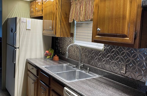 Blaine County House | IV Rozes Ranch Charming 3-bedroom country house with AC and WiFi in Longdale.