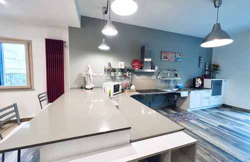 Carini Villa | Ivana's house- BEAUTIFUL VILLA just a few minutes from the sea and the airport!