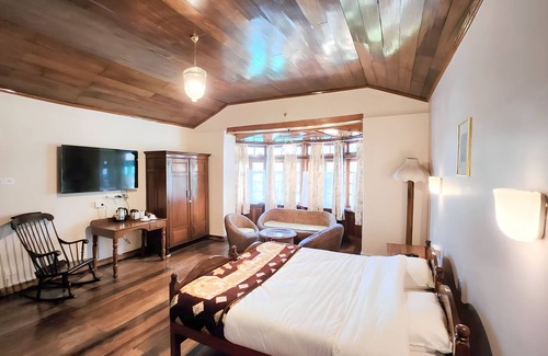 Darjeeling Hotel | Ivanhoe Hotel A Heritage Property