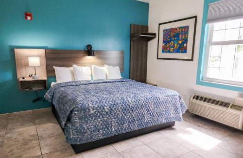 Everglades City Hotel | Ivey House Everglades Adventures Hotel