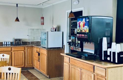 Houlton Hotel | Ivey's Motor Lodge