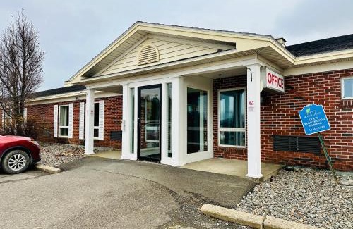 Houlton Hotel | Ivey's Motor Lodge