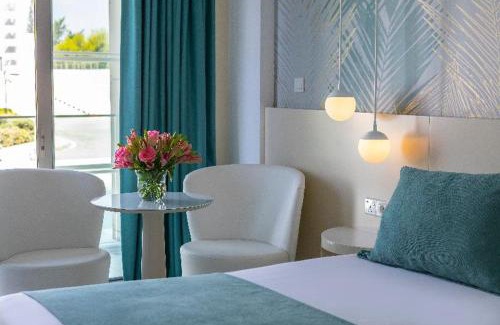 Geroskipou Hotel | Ivi Mare - Designed for Adults by Louis Hotels