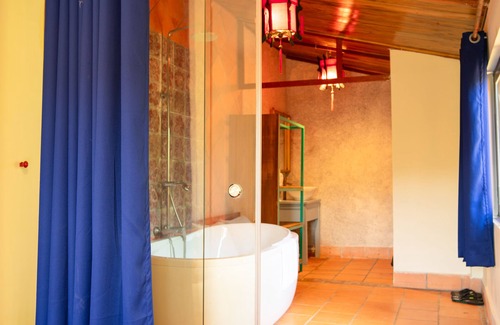 Di Linh Hotel | Ivory Falls Villa