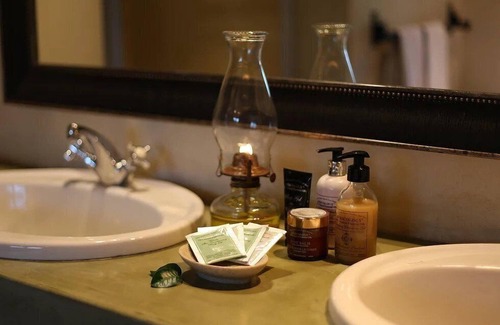Kruger National Park Cabin | Ivory Wilderness River Rock Lodge