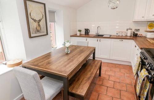 Thornhill Cottage | IVY BANK, pet friendly, luxury holiday cottage in Thornhill