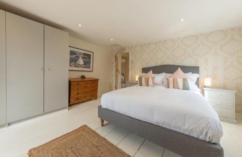 Docking House | Ivy Cottage D