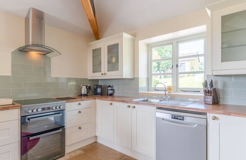 Biddestone Cottage | Ivy Cottage, Euridge - sleeps 9 guests in 4 bedrooms