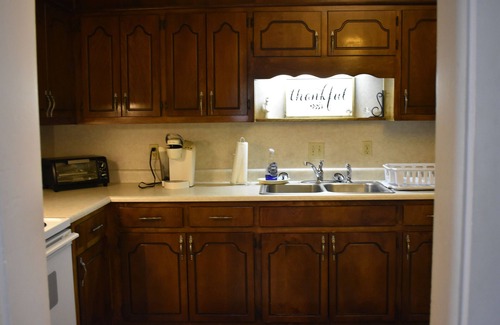 Waycross Cottage | Ivy Cottage on Fern