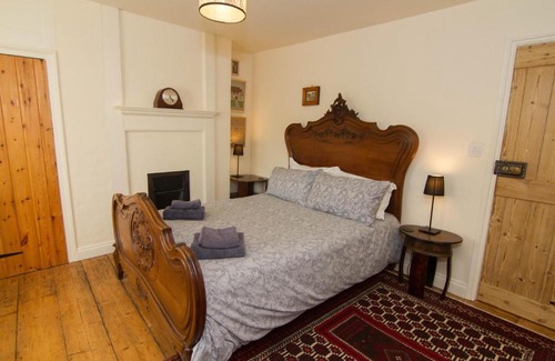 Thornham House | Ivy Cottage Thornham