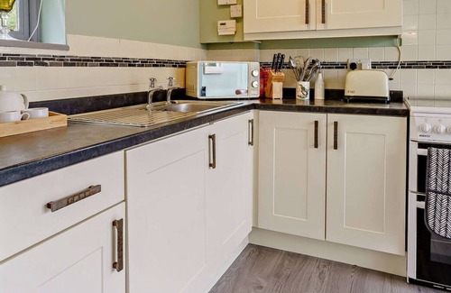 Llanfyrnach House | Ivy Cottage - Wellstone