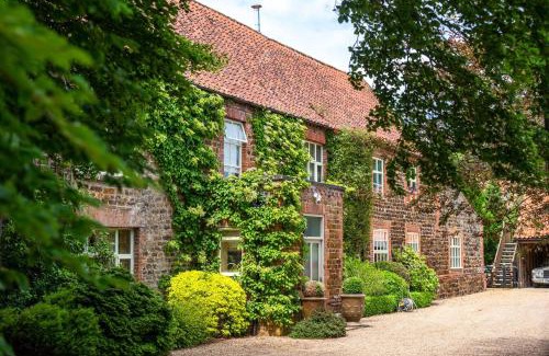 Grimston House | Ivy Farm