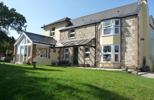 Wootton Bridge Bed & Breakfast | Ivy Hall