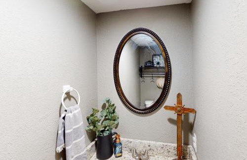 Abilene House | Ivy Hollow