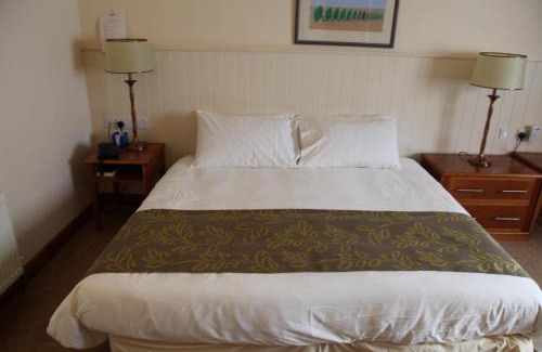 Oulton Broad Hotel | Ivy House Country Hotel