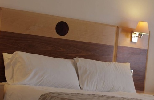Oulton Broad Hotel | Ivy House Country Hotel