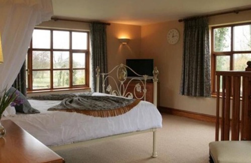 Oulton Broad Hotel | Ivy House Country Hotel