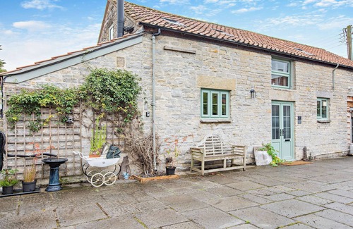 Somerton House | Ivy Leaf Farm Barn - Two Bedroom House, Sleeps 4