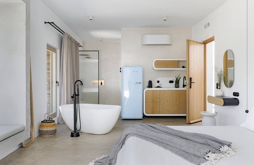 Arnados Resort | Ivy's Natural Resort