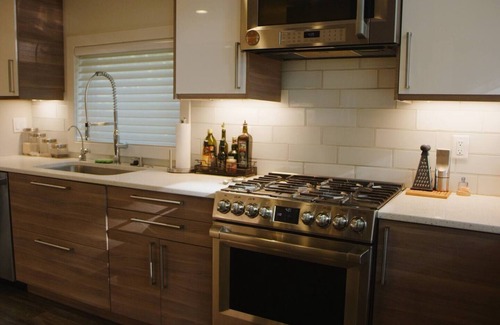 Colorado Springs Villa | Ivywild Boutique Villa with private hot tub