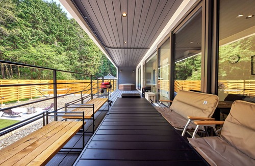 Minamikawachi District Villa | IZA GLAMPING Chihaya-Akasaka Village
