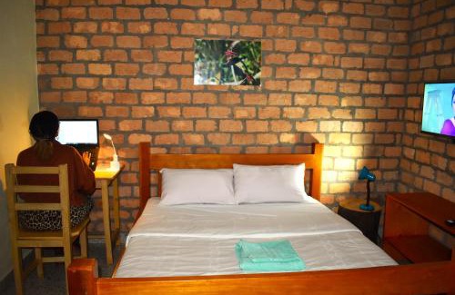 Hoima Hotel | Iziba Lodge - Hoima