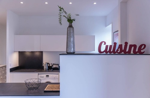 Biarritz Apartment | IZOKINA KEYWEEK 2 bedroom Apartment in Biarritz