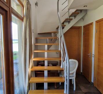 Plavniekkalns Villa | Jūras Saules, māja upes krastā un 600 m no jūras