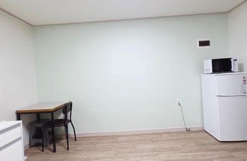 Seolcheon-myeon Apartment | J 9-minute walk from Nakseongdae Station, quiet neighborhood studio