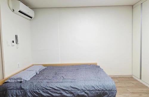 Seolcheon-myeon Apartment | J 9-minute walk from Nakseongdae Station, quiet neighborhood studio