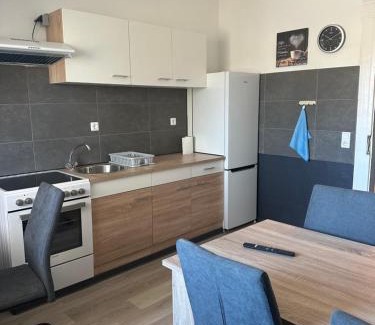 Marxloh Hostel | J&D Zimmervermietung