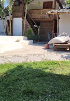 Sumbawa Barat Villa | J home stay