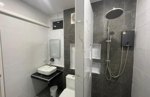 Mueang Kao House | J House Has love