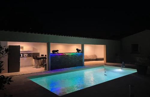 Entraigues-sur-la-Sorgue House | J&J Home