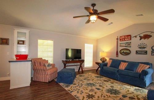 Negreet House | J&P's REEL'EM INN*3 BEDROOM*2 BATH*FISHING*BOATING*SWIMMING*