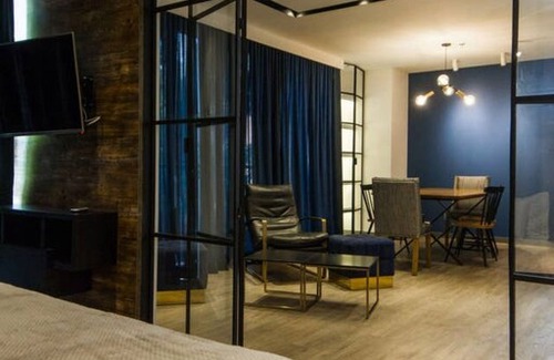 Buenos Aires Apartment | J's Single Bedroom Luxury Apartment In Medellin
