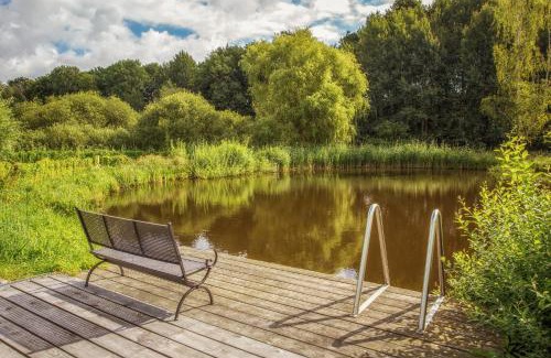 Julchendorf House | J1 Idyllisches Ferienhaus mit Seeblick