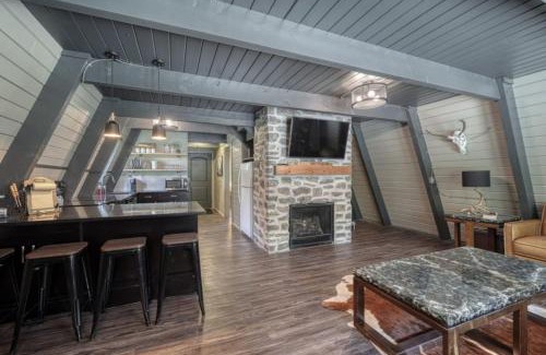 Island Park House | J10 Cabin
