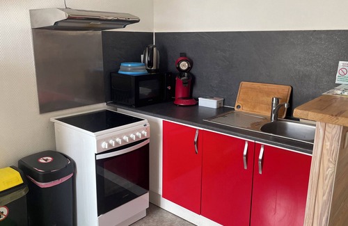 Imphy Apartment | J4 Parking Wifi 2 Rooms 3 beds 2 to 4 pers ideal for family or worker