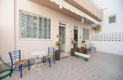 Haraki Apartment | Jaana & Akis Holiday Home 1&2, Haraki