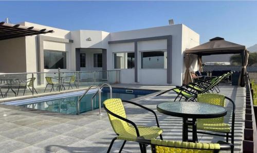 Ad Dakhiliyah ‍Governorate Ski Chalet | Jabal almumsi